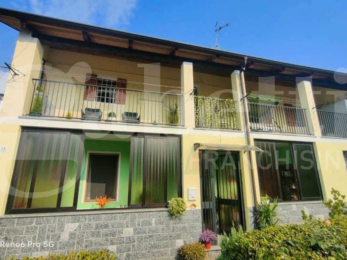 Casa quadrilocale in vendita in Via Colombino, Trivero Renecco, Netro