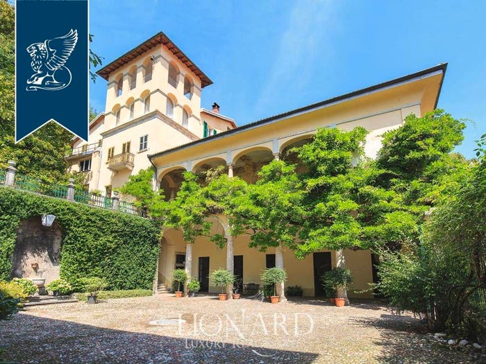 Casa con 6 locali in vendita in Castello Cabiaglio