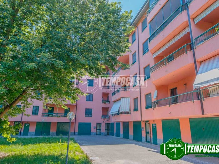 Appartamento trilocale in vendita in Via Turati, Binasco