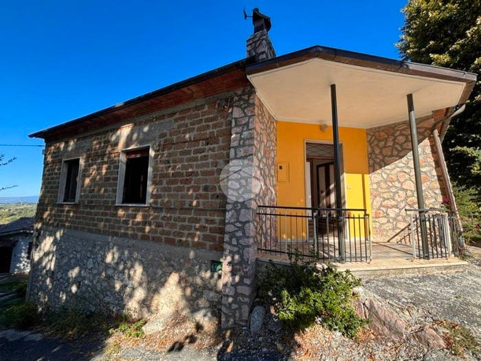 Casa quadrilocale in vendita in CONTRADA PACIFICI, Contrada Pacifici, Calvi dell'Umbria