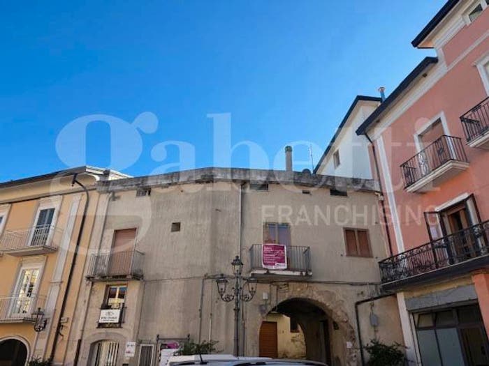 Appartamento bilocale in vendita in Piazza Viittorio Veneto, A Annarumma A Gasperi F Tedesco, Avellino