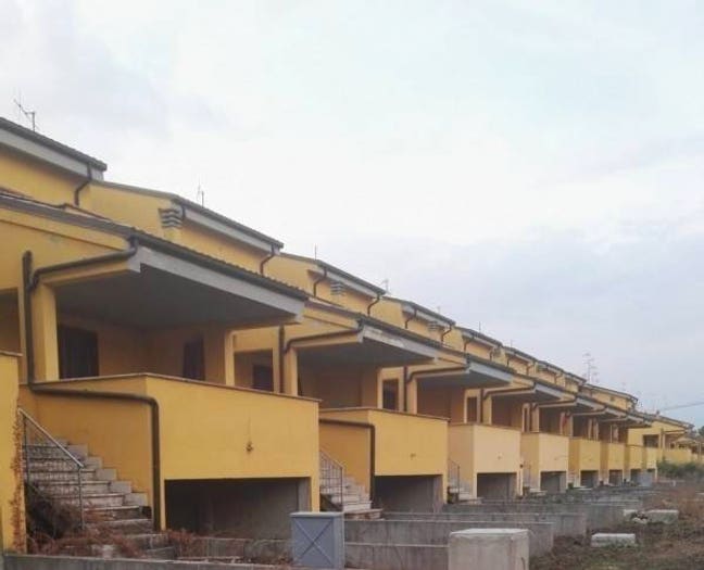Casa bilocale in vendita in Via dei Lecci, Centro, Cisterna di Latina