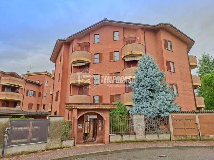 Appartamento trilocale in vendita in Via Toce, Cesate