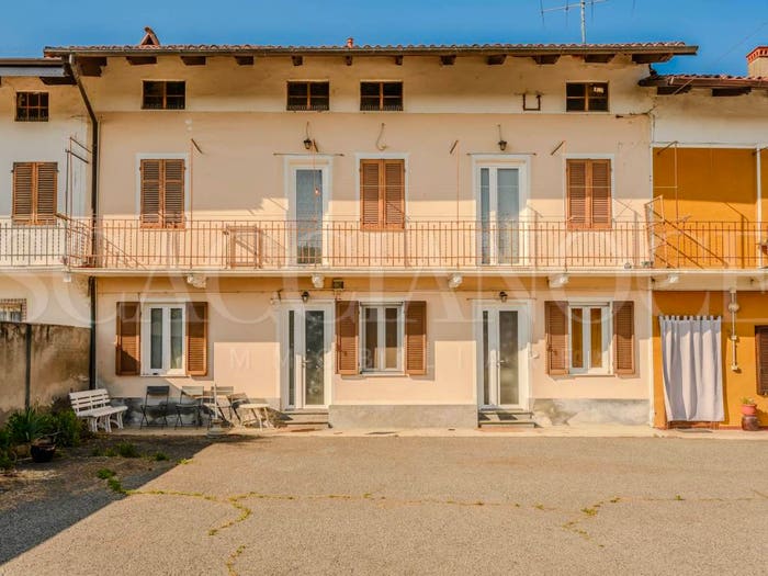 Casa con 5 locali in vendita in Via Don Danilo Gazzetto, Salussola