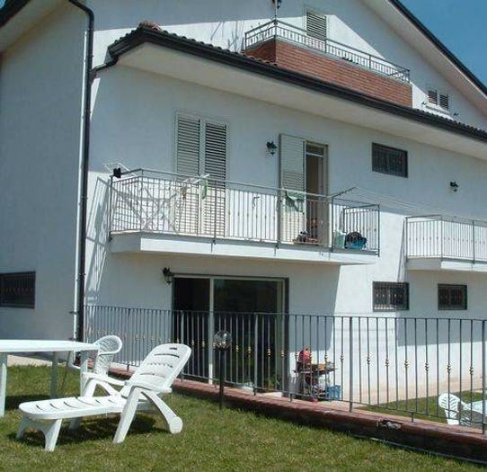 Casa con 6 locali in vendita in Via Calli, Quadrivio, Campagna