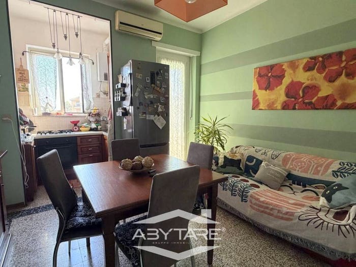 Appartamento trilocale in vendita in via IV Novembre, Centro, Carignano