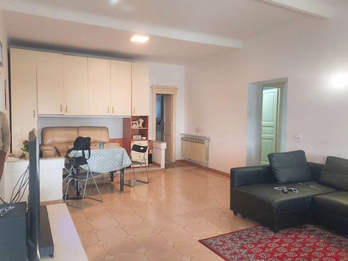 Appartamento quadrilocale in vendita in Vico dell'Albergo, Marassi, Genova