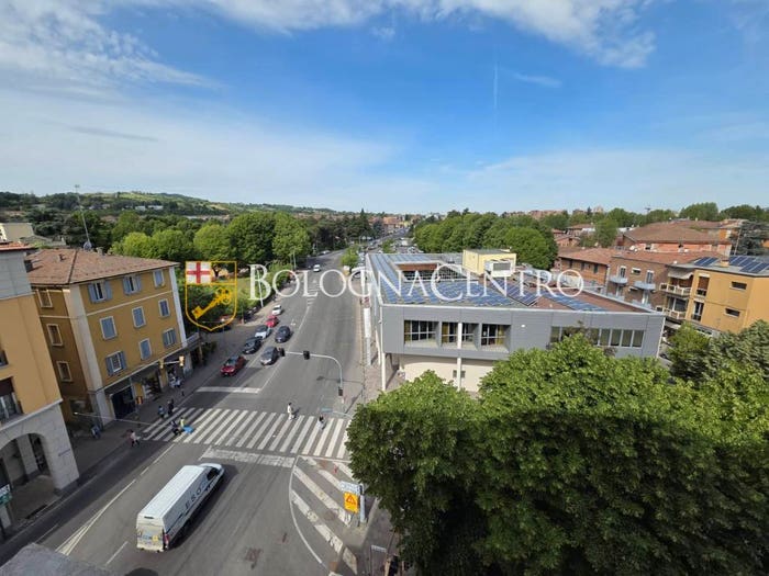Appartamento con 6 locali in vendita in VIA MAZZINI, Centro Garibaldi, Casalecchio di Reno