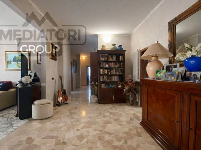 Appartamento con 6 locali in vendita in Via Giovanni Ancillotto, Novoli, Firenze