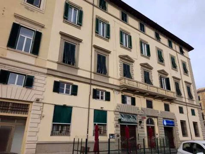 Appartamento con 6 locali in vendita in Cavour San Carlo, Livorno