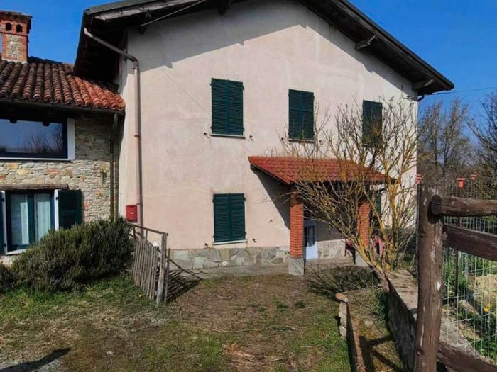 Casa con 6 locali in vendita in località martini, Pareto