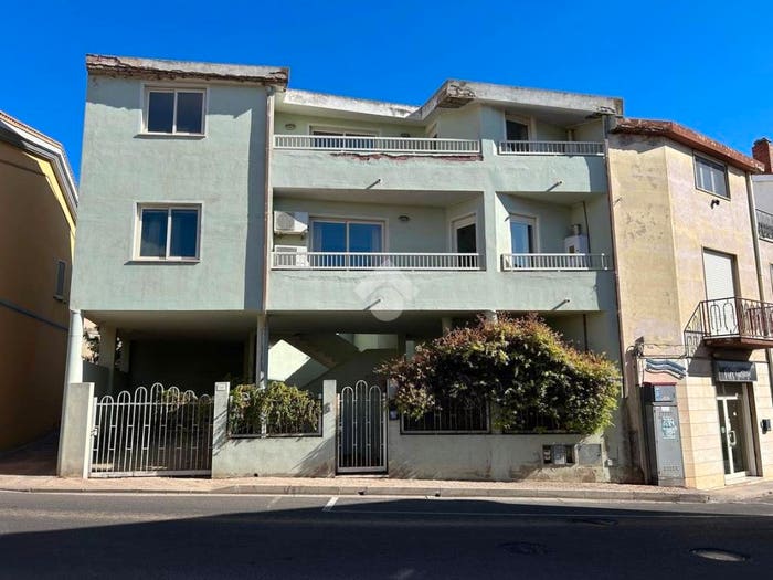 Appartamento con 6 locali in vendita in Via Cagliari, Centro, Capoterra