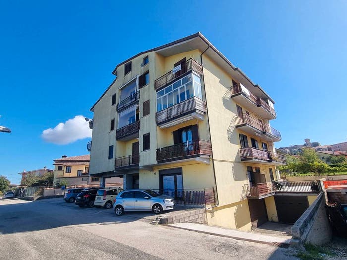 Appartamento quadrilocale in vendita in Via Frustella, Centro, Montemiletto