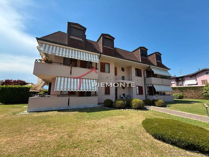 Appartamento bilocale in vendita in Via Villette, Centro, Briga Novarese