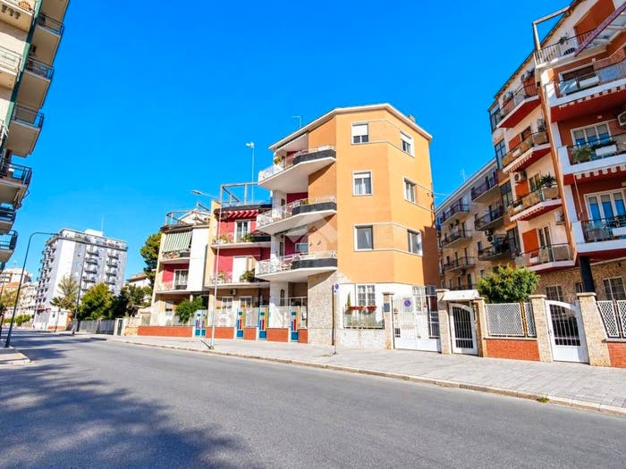Appartamento quadrilocale in vendita in Via Vincenzo Capozzi, San Michele, Foggia
