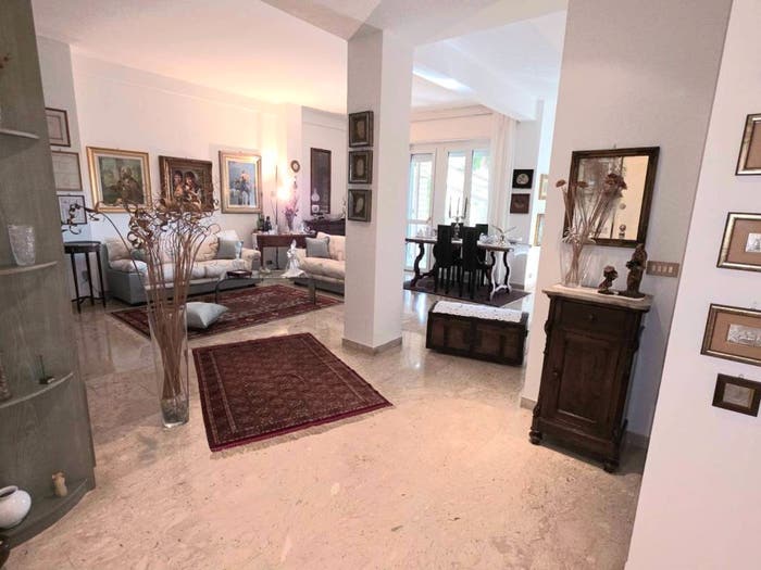 Appartamento con 5 locali in vendita in Via Orti, Centro, Albenga