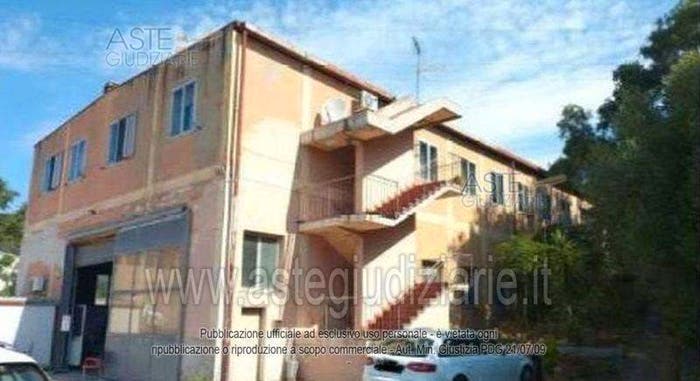 Casa con 6 locali in vendita in Viale dell'Unità d'Italia, Centro, Piombino