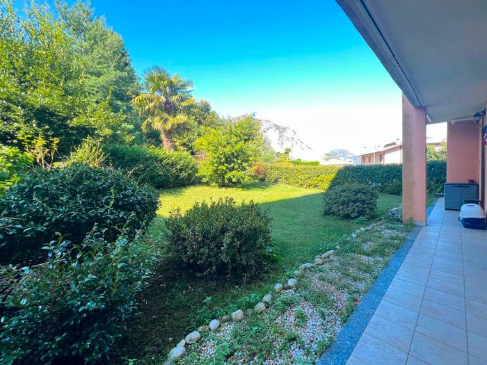 Appartamento trilocale in vendita in Via degli Alpini, Centro, Baveno