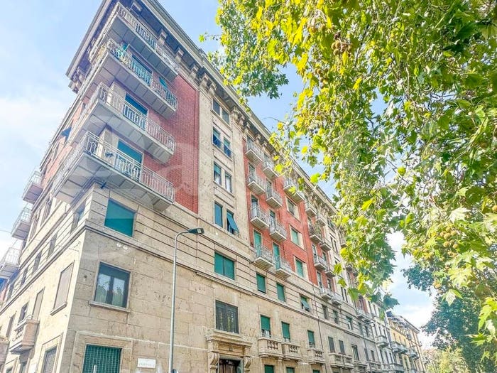 Appartamento trilocale in vendita in Viale Campania, Plebisciti Susa, Milano