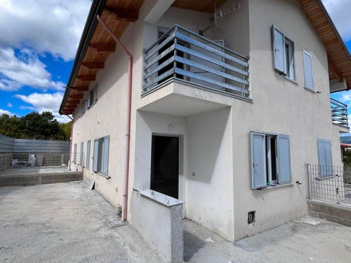Casa trilocale in vendita in Via Cerreto, Cerreto Sant'Angelo, San Massimo