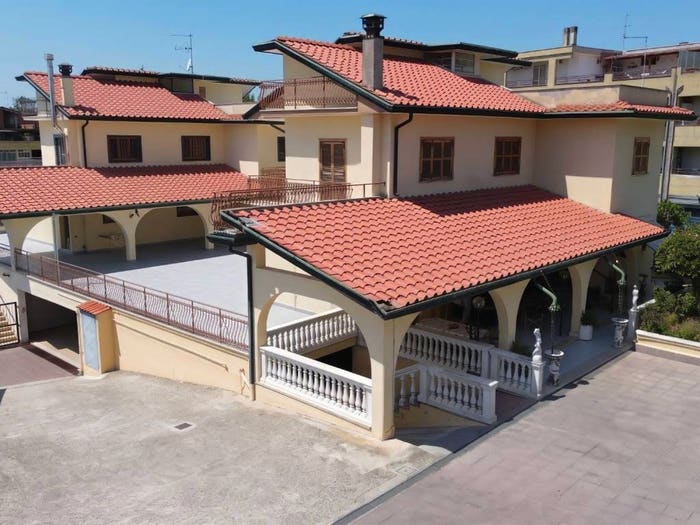 Casa con 6 locali in vendita in Via Colle Ferro, Centro, Guidonia Montecelio