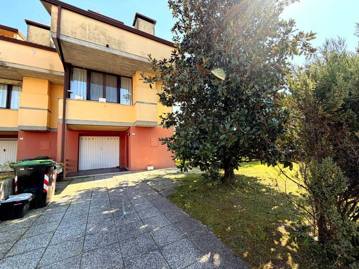 Casa con 5 locali in vendita in Via Giuseppe Garibaldi, Centro, Mesola
