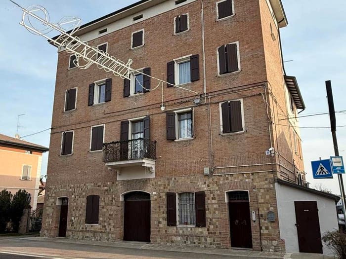 Casa con 6 locali in vendita in Colombarone, Formigine