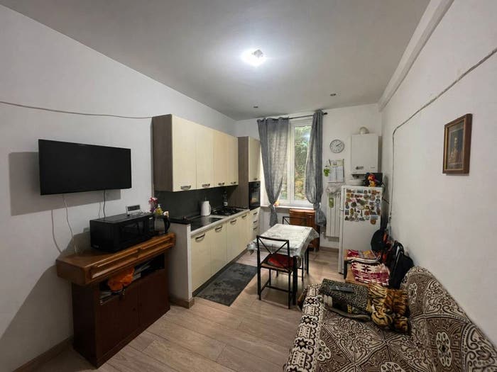 Appartamento bilocale in vendita in Via dei Cinque Santi, Lagaccio, Genova