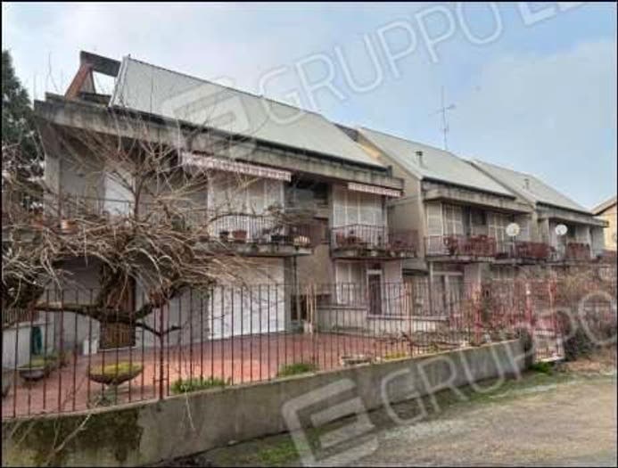 Appartamento con 6 locali in vendita in Strada Fornaci, Centro, Tortona