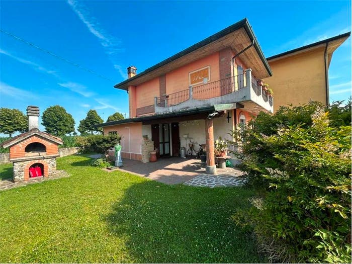 Appartamento quadrilocale in vendita in Via Roccafranca, Rudiano