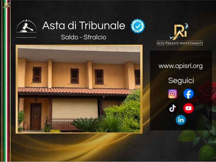 Casa con 6 locali in vendita in VIA MATTEOTTI, Cesa
