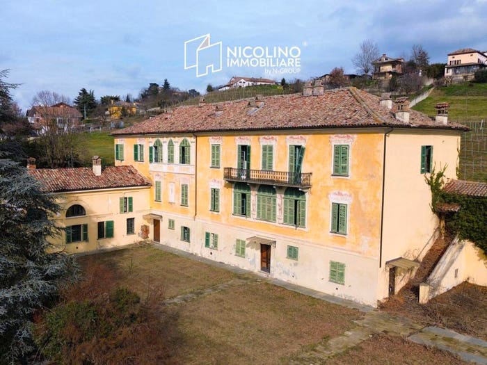 Casa con 6 locali in vendita in Strada Ville, Costigliole d'Asti