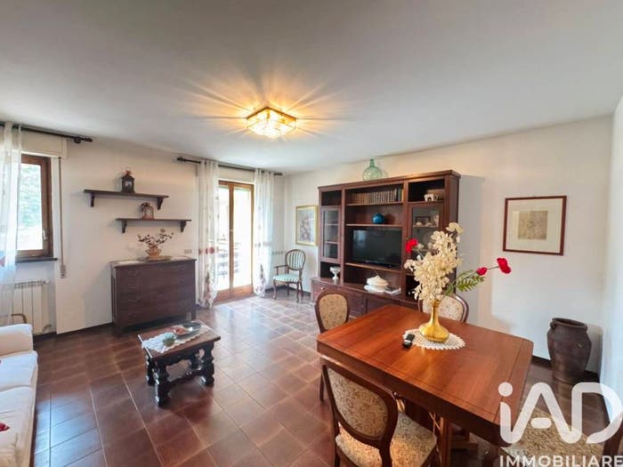 Appartamento quadrilocale in vendita in Piazza VITTORIO VENETO, Centro, Calizzano