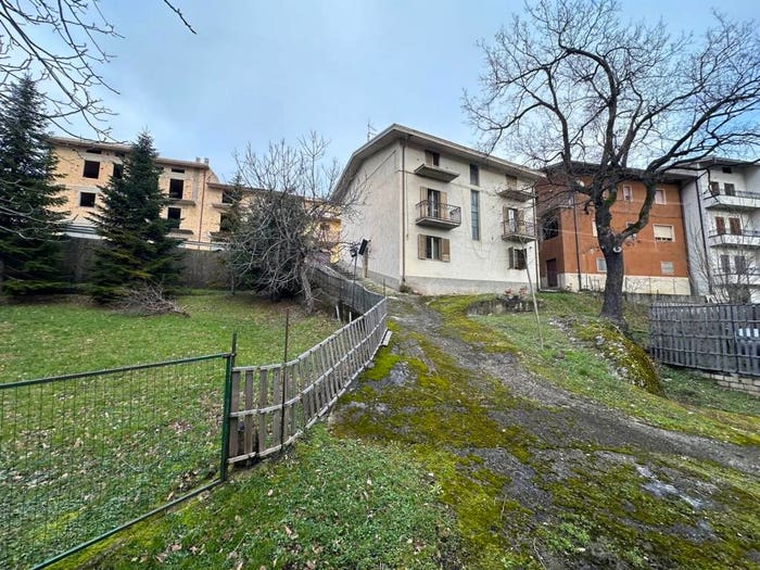 Casa con 6 locali in vendita in Via Gran Sasso, Cerchiara, Isola del Gran Sasso d'Italia