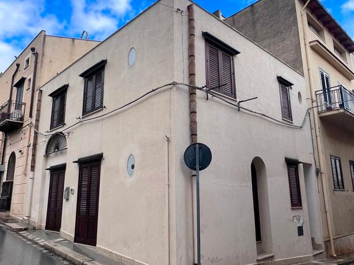 Appartamento trilocale in vendita in Centro, Castellammare del Golfo