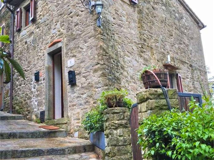 Appartamento con 6 locali in vendita in Loc Gello Biscardo, Castiglion Fibocchi