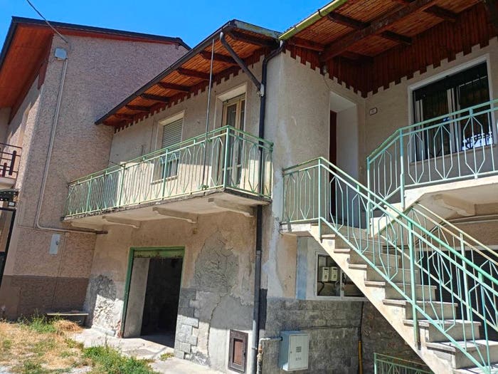Casa bilocale in vendita in Via Borghetto, Centro, Demonte