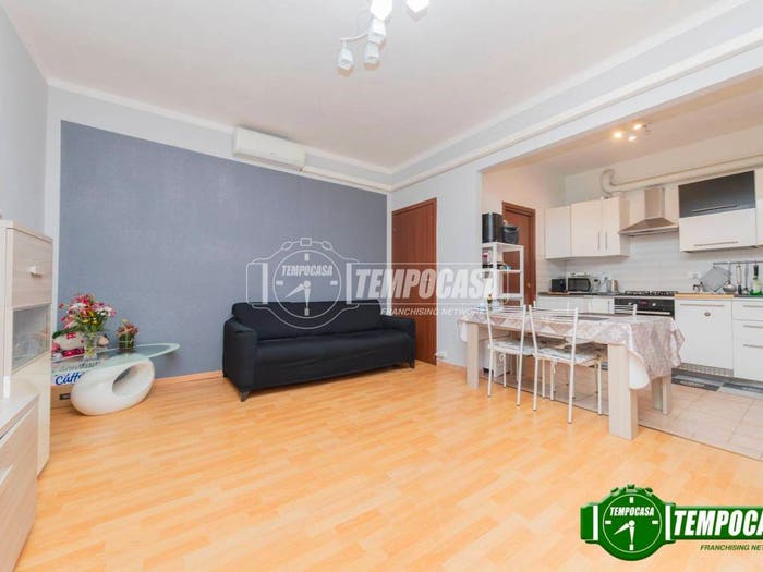 Appartamento trilocale in vendita in Via Bartolomeo Cabella, Baggio, Milano