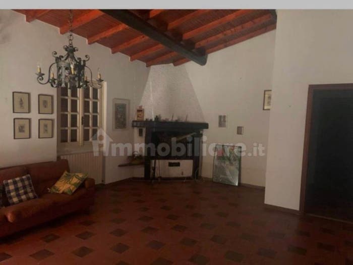 Casa quadrilocale in vendita in Località Rossarola, Colli Verdi