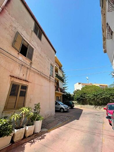 Appartamento trilocale in vendita in Via San Sperato, Reggio Calabria