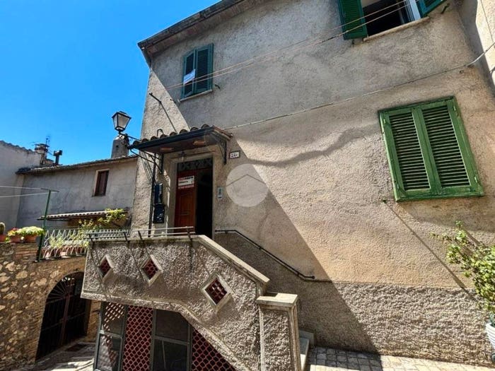 Casa con 6 locali in vendita in Via F Matticari, Centro, Calvi dell'Umbria