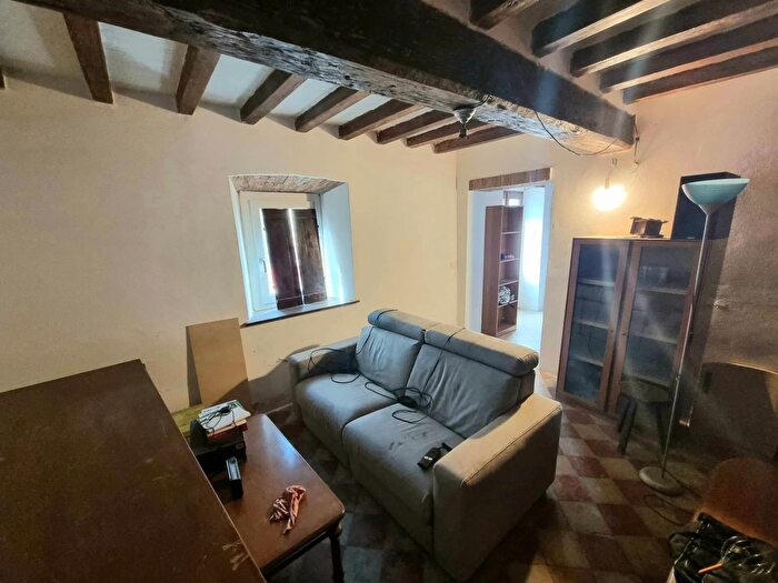 Casa con 6 locali in vendita in Località Case Bianche, Gragnano Trebbiense