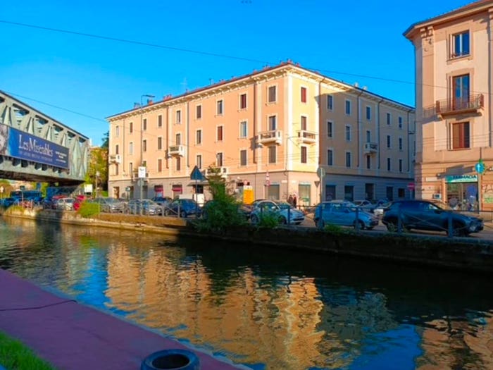 Appartamento bilocale in vendita in Via Andrea Ponti, Barona, Milano