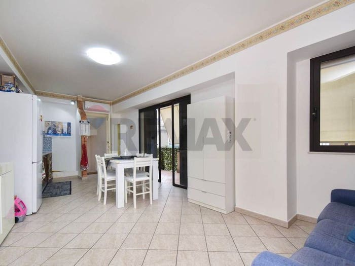 Appartamento trilocale in vendita in via zara, Centro, GiardiniNaxos