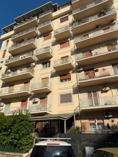 Appartamento con 6 locali in vendita in Via Valdemone, De Gasperi Croce Rossa, Palermo