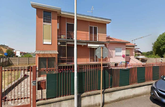 Casa trilocale in vendita in Via Piemonte, Centro, Lainate