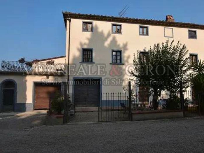 Casa con 6 locali in vendita in Via Catignano Agliarelli, Gambassi Terme
