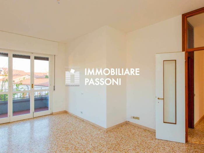 Appartamento trilocale in vendita in Via Monastero, Centro, Cairate