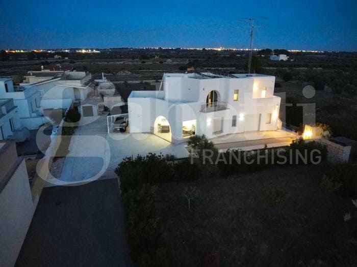 Casa con 6 locali in vendita in Felline, Alliste