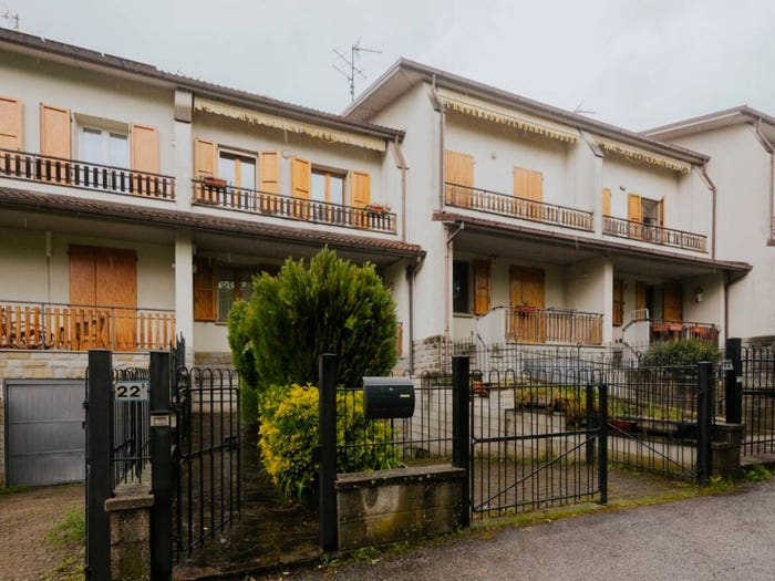 Casa quadrilocale in vendita in Via Chiesa, San Benedetto Di Querceto, Monterenzio